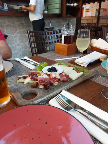 Restaurant Malo Misto - Gastronomija i ugostiteljstvo