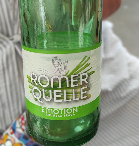 Put Pazdigrada 8, 21000, Split