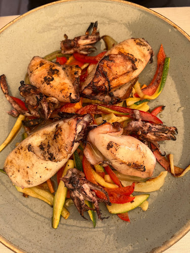 Mediterraneo Dine & Wine - Hvar