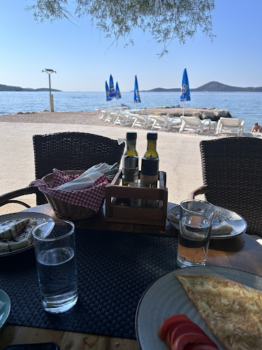 Vićevica - Gastronomija i ugostiteljstvo