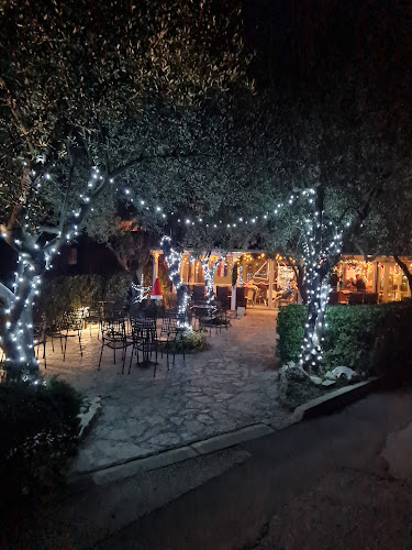 Caffe bar "Škverić" - Gastronomija i ugostiteljstvo