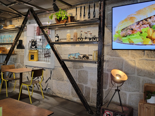 Opinii despre Street Food La Strada în Makarska - Gastronomija i ugostiteljstvo