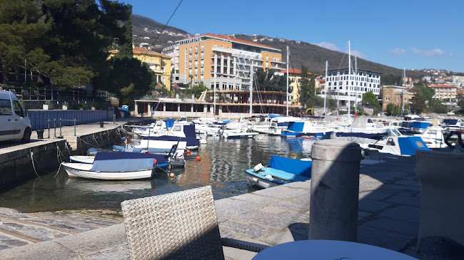 Caffe bar Galija - Gastronomija i ugostiteljstvo