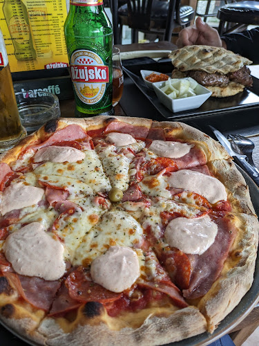 Opinii despre Kavana i pizzeria "Jamnici" în Pisarovina - Gastronomija i ugostiteljstvo