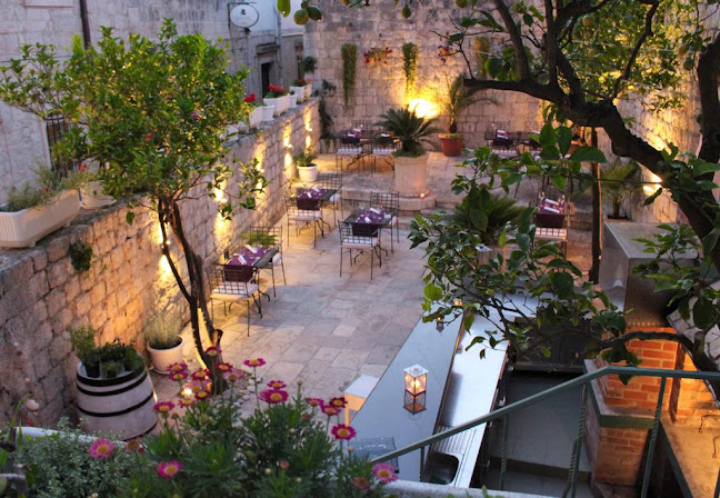 Comentarii opinii despre Boccadoro