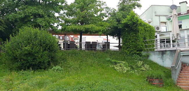 Caffe bar Komedija - Gastronomija i ugostiteljstvo