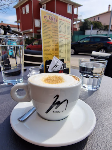 Opinii despre Caffe Bar "Planet" în Rovinj - Gastronomija i ugostiteljstvo