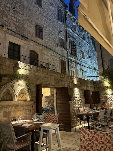 Petra Hektorovića 3, 21450, Hvar