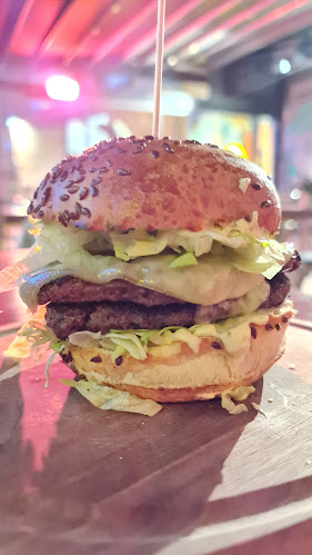 Opinii despre Submarine Burger Radnička în Zagreb - Gastronomija i ugostiteljstvo