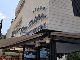 Rhea Silvia Wine & Tapas Bar