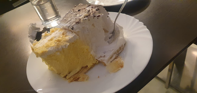 Opinii despre Slastičarnica Kira în Kutina - Gastronomija i ugostiteljstvo