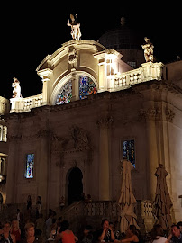 Opinii despre Wine Bar & Boutique Dingac în Dubrovnik - Gastronomija i ugostiteljstvo