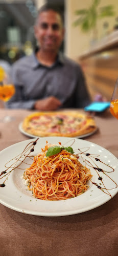 Trg Ruđera Boškovića 13, 20232, Slano