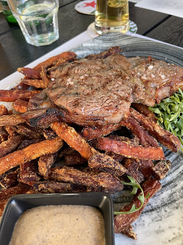 OX Steaks, Grill & Burgers - Gastronomija i ugostiteljstvo