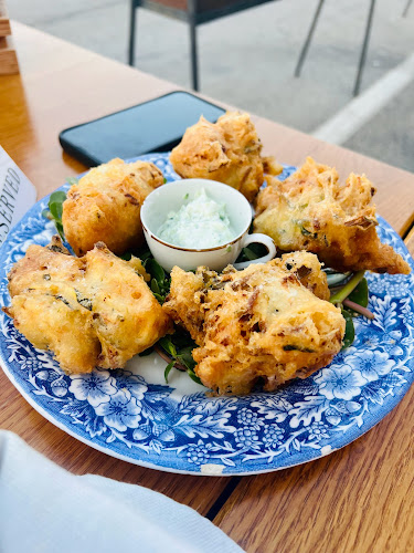 Obala kralja Tomislava 26, 21403, Sutivan