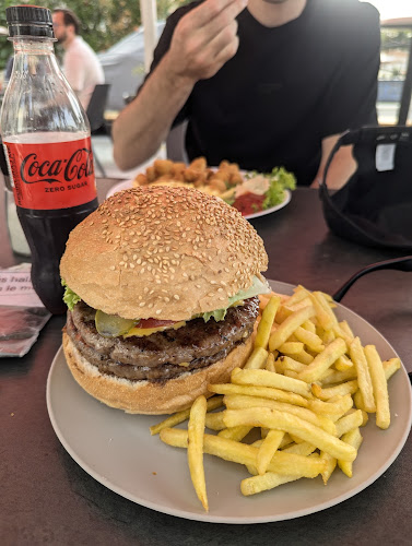 Opinii despre Fast Food Big Bang în Hvar - Gastronomija i ugostiteljstvo