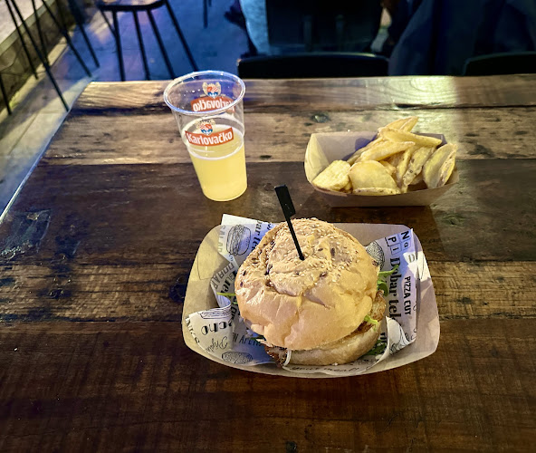 Opinii despre Adagio în Sali - Gastronomija i ugostiteljstvo