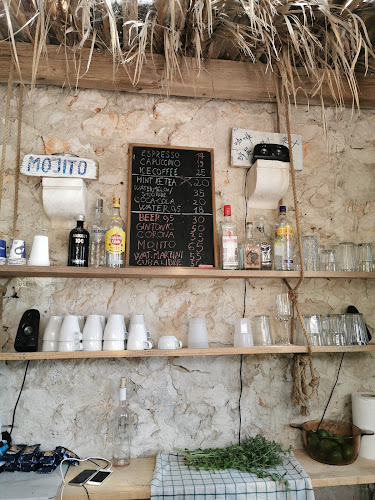 Opinii despre Duba Beach Bar în Hvar - Gastronomija i ugostiteljstvo