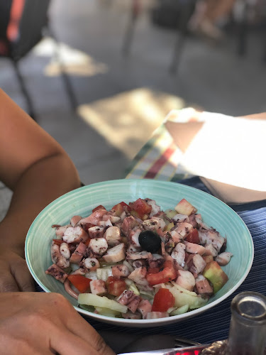 Ul. Riva Svetoga Mikule 14, 21485, Komiža