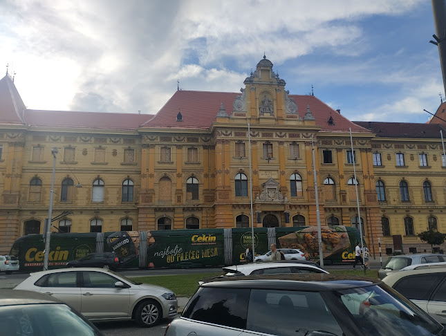 Restaurant and Caffe "Muzej" - Zagreb