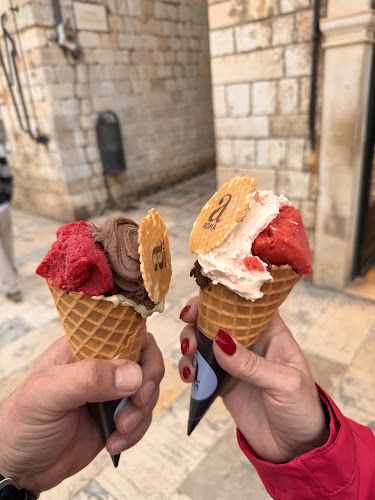 Opinii despre aROMA Gelato Boutique Dubrovnik în Dubrovnik - Gastronomija i ugostiteljstvo