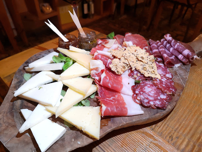 Opinii despre Uje restaurant în Split - Gastronomija i ugostiteljstvo