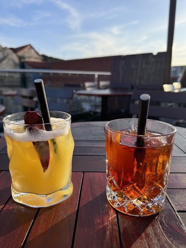 Opinii despre Cocktail bar Massimo în Korčula - Gastronomija i ugostiteljstvo