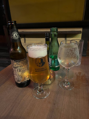 Opinii despre Buzz Bar în Zagreb - Gastronomija i ugostiteljstvo