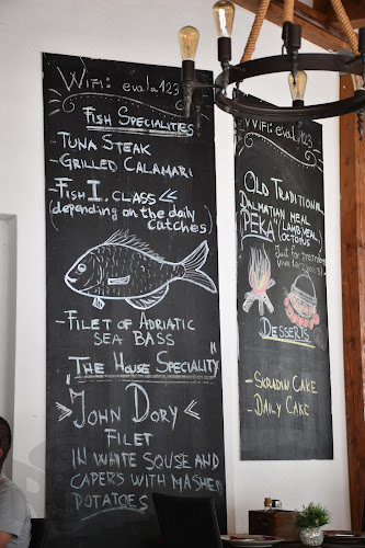 Obala Bana Pavla Subica 20, 22222, Skradin