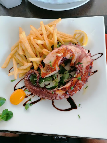 Peškarija - Gastronomija i ugostiteljstvo