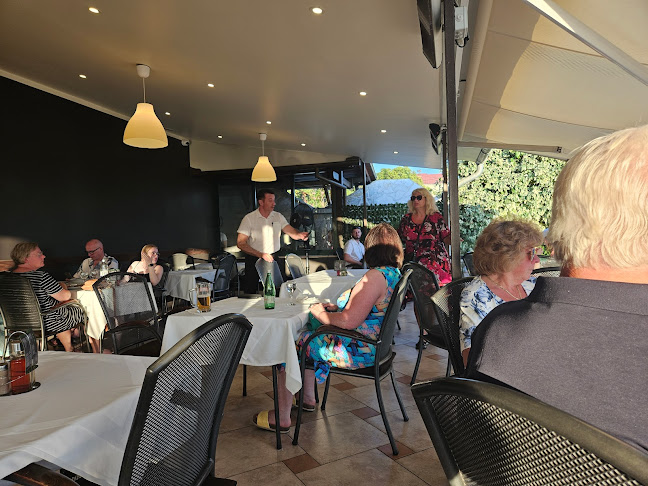 Opinii despre Ante Restaurant Steak House în Starigrad - Gastronomija i ugostiteljstvo