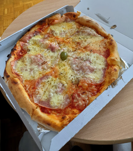 Pizzeria Motorino - Gastronomija i ugostiteljstvo