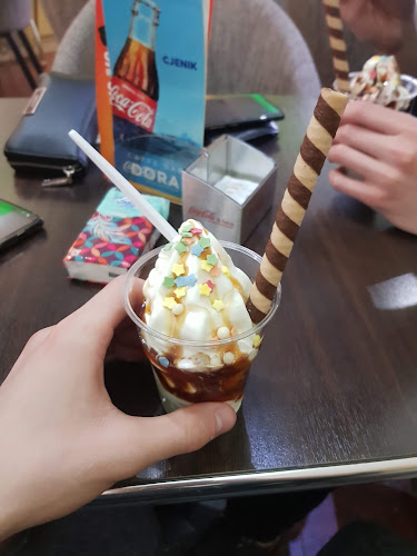 Comentarii opinii despre Caffe bar Dora