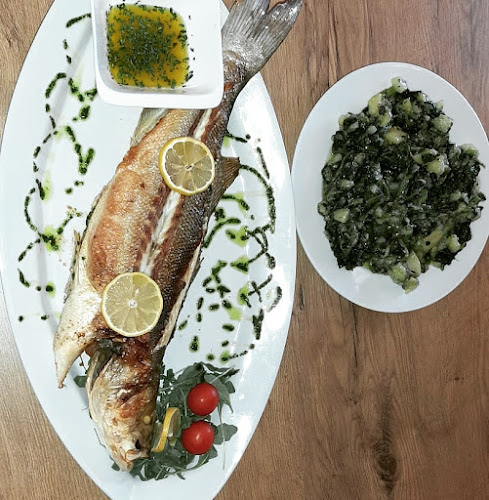 Restaurant Torre Fleisch- u. Fischgerichte, Pasta, Risotto - Tar