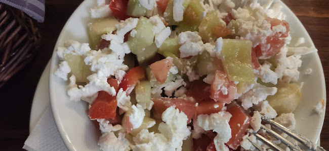 Opinii despre Restoran i pizzeria Uno în Slavonski Brod - Gastronomija i ugostiteljstvo