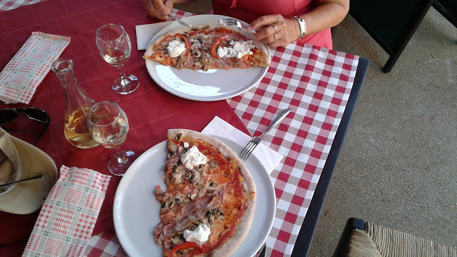 VR9V+7X, Danteov trg 1, 52100, Pula