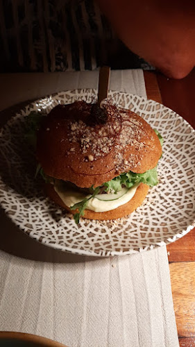 Capo Fronte - Gastronomija i ugostiteljstvo