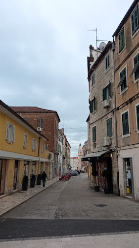 Ul. bana Josipa Jelačića 6, 21000, Split