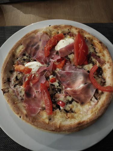 Opinii despre Bon Appetit Pizza&Pasta&Grill în Našice - Gastronomija i ugostiteljstvo