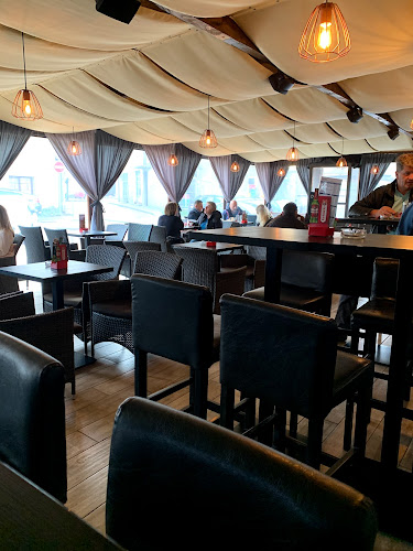 Opinii despre Caffe bar Amadeus în Gospić - Gastronomija i ugostiteljstvo