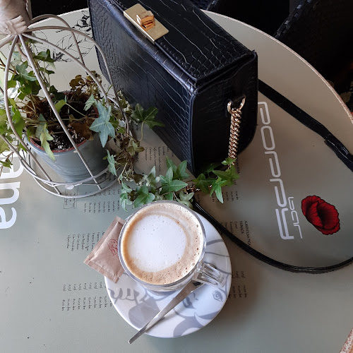 Caffe bar Poppy - Gastronomija i ugostiteljstvo