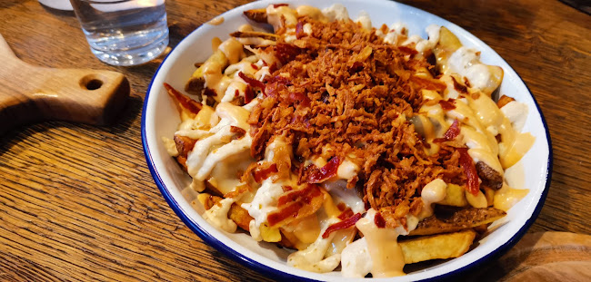 Opinii despre Submarine Burgers Rudeš în Zagreb - Gastronomija i ugostiteljstvo