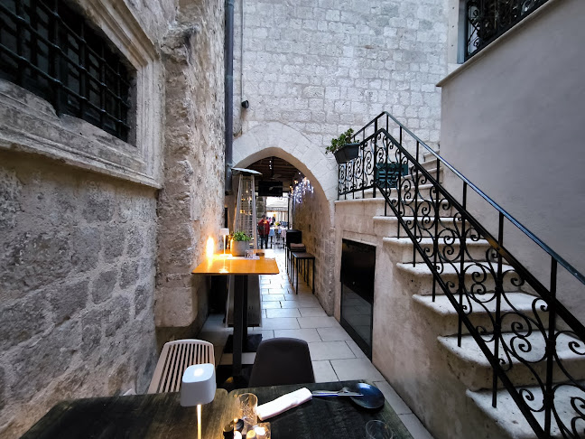 Comentarii opinii despre Forty Four Restaurant