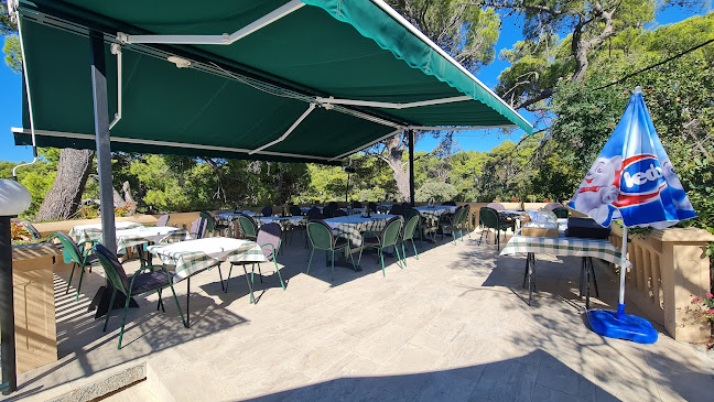 Restaurant "Biser Kandarola"