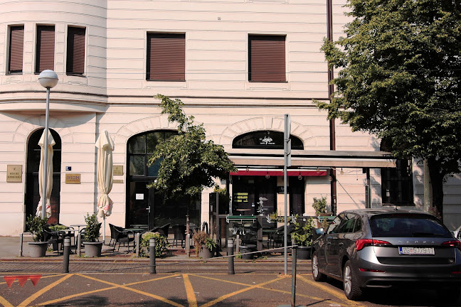Opinii despre Caffe Wine Bar Leptir în Zagreb - Gastronomija i ugostiteljstvo