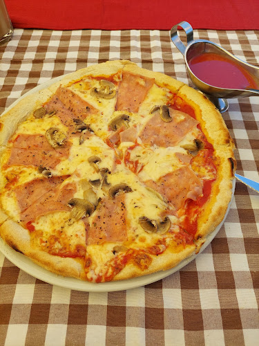 Ul. Riva Svetoga Mikule 38, 21485, Komiža