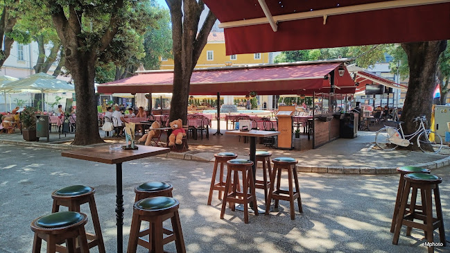 Old City Bar Pula - Gastronomija i ugostiteljstvo