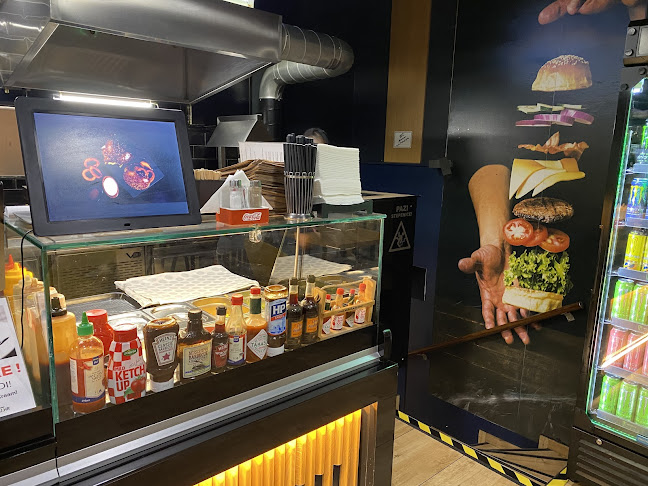 Comentarii opinii despre BURGER STATION