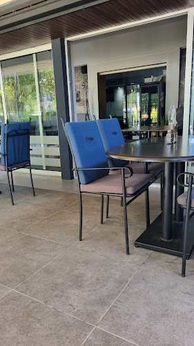 Comentarii opinii despre Dribbling Food & Caffe