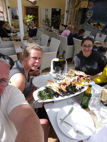 Opinii despre Caffe bar Capri în Krk - Gastronomija i ugostiteljstvo